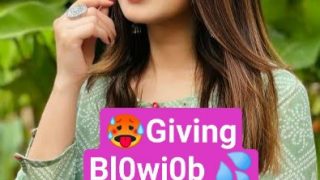 ura Muh me Le Liya Cute Girl Giving Blowjob & Tight Handjob asking ” Mughse ye kya karva rhe ho